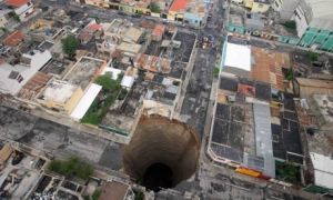 Guatemala Sinkhole Depth on 30m Diameter Sinkhole In A Northern District Of Guatemala City